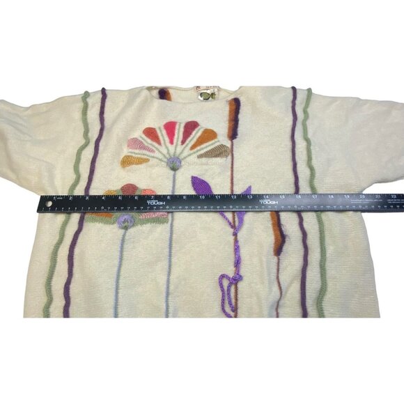 ISLE OF SKYE Women Lambs Wool Embroidered Sweater Sz M Ivory Crew Neck 8A-9 - Picture 5 of 12